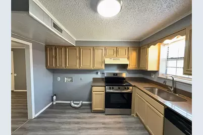 1601 Voirin Road, Irving, TX 75061 - Photo 6