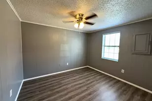 1601 Voirin Rd, Irving, TX 75061 - Photo 14