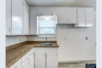 533 NW Lorna Street, Burleson, TX 76028 - Photo 14