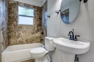533 NW Lorna St, Burleson, TX 76028 - Photo 22