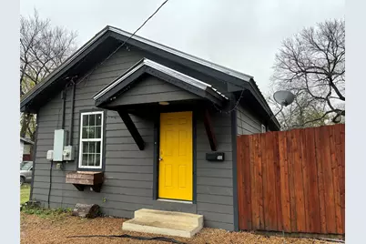 401 E Freeman Street, Ennis, TX 75119 - Photo 2