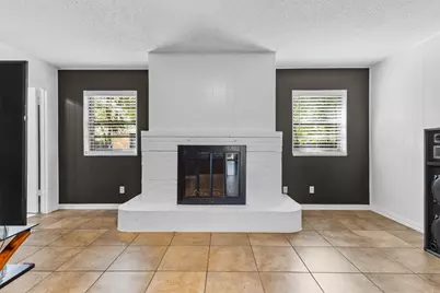 1826 Cunningham Street, Irving, TX 75062 - Photo 8