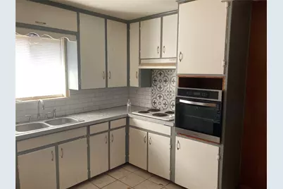[Address not provided], Hurst, TX 76053 - Photo 10