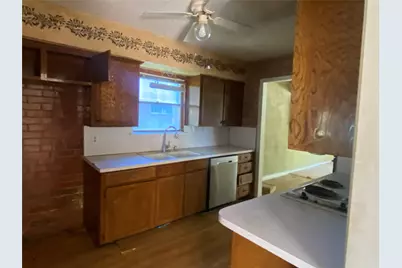 308 Valleyglen Drive, DeSoto, TX 75115 - Photo 6