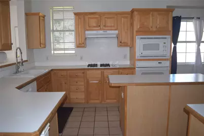 5709 Christy Lane, Haltom City, TX 76137 - Photo 12
