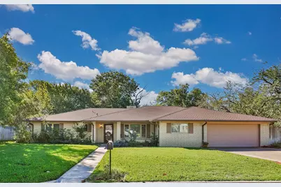 [Address not provided], Gainesville, TX 76240 - Photo 2