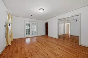 714 E 9th St, Bonham, TX 75418 - Photo 6
