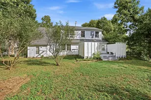 714 E 9th St, Bonham, TX 75418 - Photo 26