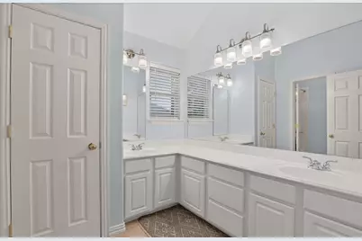 204 Castle Hill Drive, Burleson, TX 76028 - Photo 20