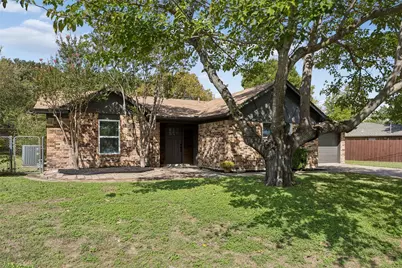 433 Ferenz Avenue, Crowley, TX 76036 - Photo 2