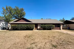 852 Beverly Dr, Terrell, TX 75160 - Photo 1