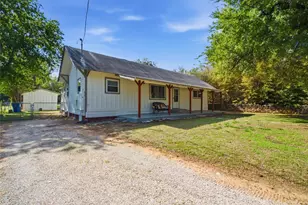 476 E Church St, Bluff Dale, TX 76433 - Photo 2