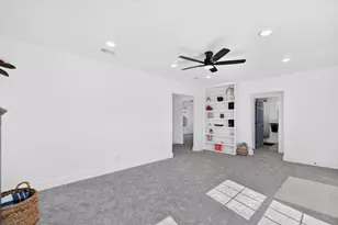 815 E Robert St, Fort Worth, TX 76104 - Photo 8