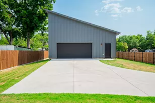 5900 Bertha Ln, Haltom City, TX 76117 - Photo 28