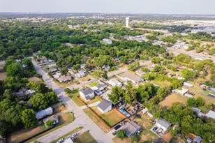 5900 Bertha Ln, Haltom City, TX 76117 - Photo 36