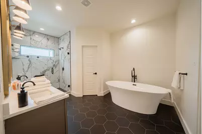 5900 Bertha Lane, Haltom City, TX 76117 - Photo 12