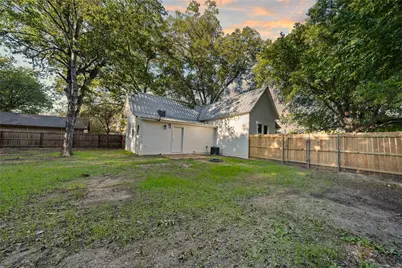 307 Avenue D, Clifton, TX 76634 - Photo 12
