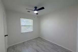 2119 Greenway St, Arlington, TX 76010 - Photo 16