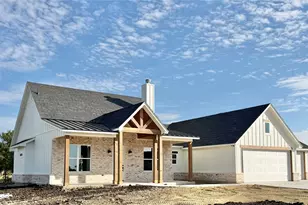 1001 Sarbrina Ct, Weatherford, TX 76085 - Photo 6