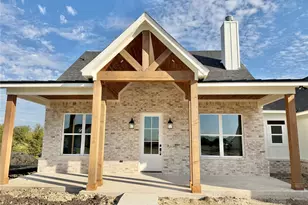 1001 Sarbrina Ct, Weatherford, TX 76085 - Photo 8