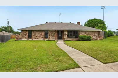 813 Oakbluff Drive, Lancaster, TX 75146 - Photo 1
