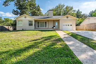 1018 Woodland Dr, Palestine, TX 75801 - Photo 1
