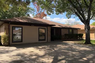 749 James Cir, Burleson, TX 76028 - Photo 1