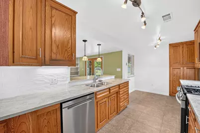7305 Coronet Avenue, North Richland Hills, TX 76180 - Photo 10