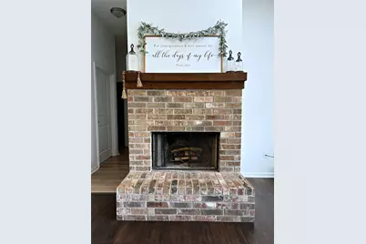 916 Winding Road, Granbury, TX 76049 - Photo 4