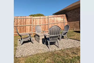 916 Winding Road, Granbury, TX 76049 - Photo 18