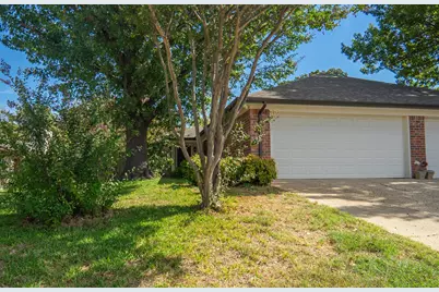 6618 Parkview Lane, North Richland Hills, TX 76182 - Photo 1