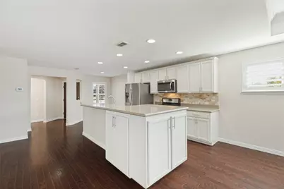 1898 Beachside Drive, Frisco, TX 75036 - Photo 10
