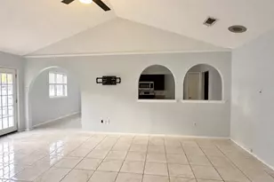 2705 Springlake Ct, Irving, TX 75060 - Photo 4