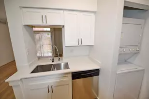 3701 Cedarplaza Ln, Dallas, TX 75209 - Photo 6