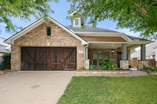 613 Vickie St, Crowley, TX 76036 - Photo 1