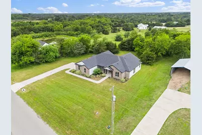646 County Road 4109, Greenville, TX 75401 - Photo 30