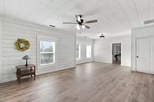 906 W 7th St, Cisco, TX 76437 - Photo 6