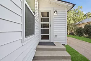 906 W 7th St, Cisco, TX 76437 - Photo 28