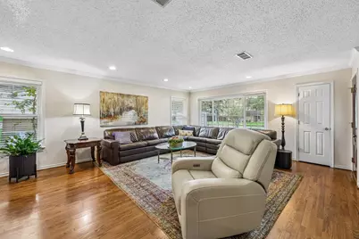 2110 Cooper Drive, Irving, TX 75061 - Photo 10