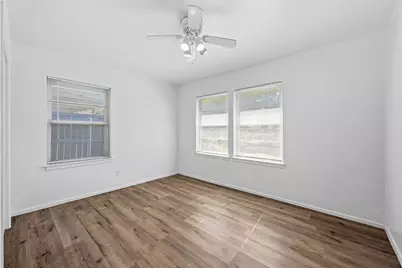 2251 Cambridge Drive, Irving, TX 75061 - Photo 14