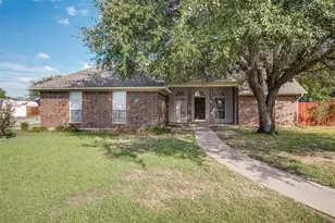 1001 Hunters Ct, Sanger, TX 76266 - Photo 1