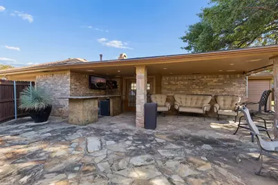 5945 Diamond Oaks Drive S, Haltom City, TX 76117 - Photo 28