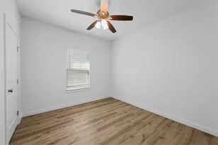 920 W Collins St, Denison, TX 75020 - Photo 8