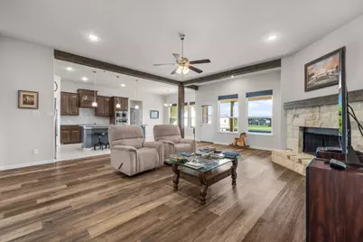 1004 Northern Oaks Court, Springtown, TX 76082 - Photo 10