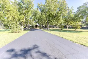 1555 Oldham Ln, Abilene, TX 79602 - Photo 2