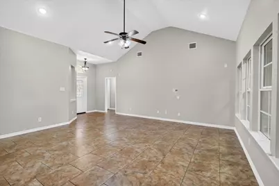 204 Bounding Main Street, Gun Barrel City, TX 75156 - Photo 6