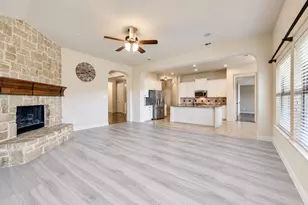 7327 Compas, Grand Prairie, TX 75054 - Photo 4
