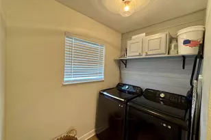 205 E Cardinal St, Ector, TX 75439 - Photo 10