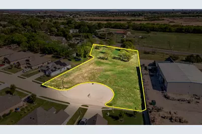 453 2nd Street, Krum, TX 76249 - Photo 2