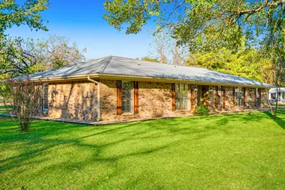 510 W Division, Blossom, TX 75416 - Photo 2